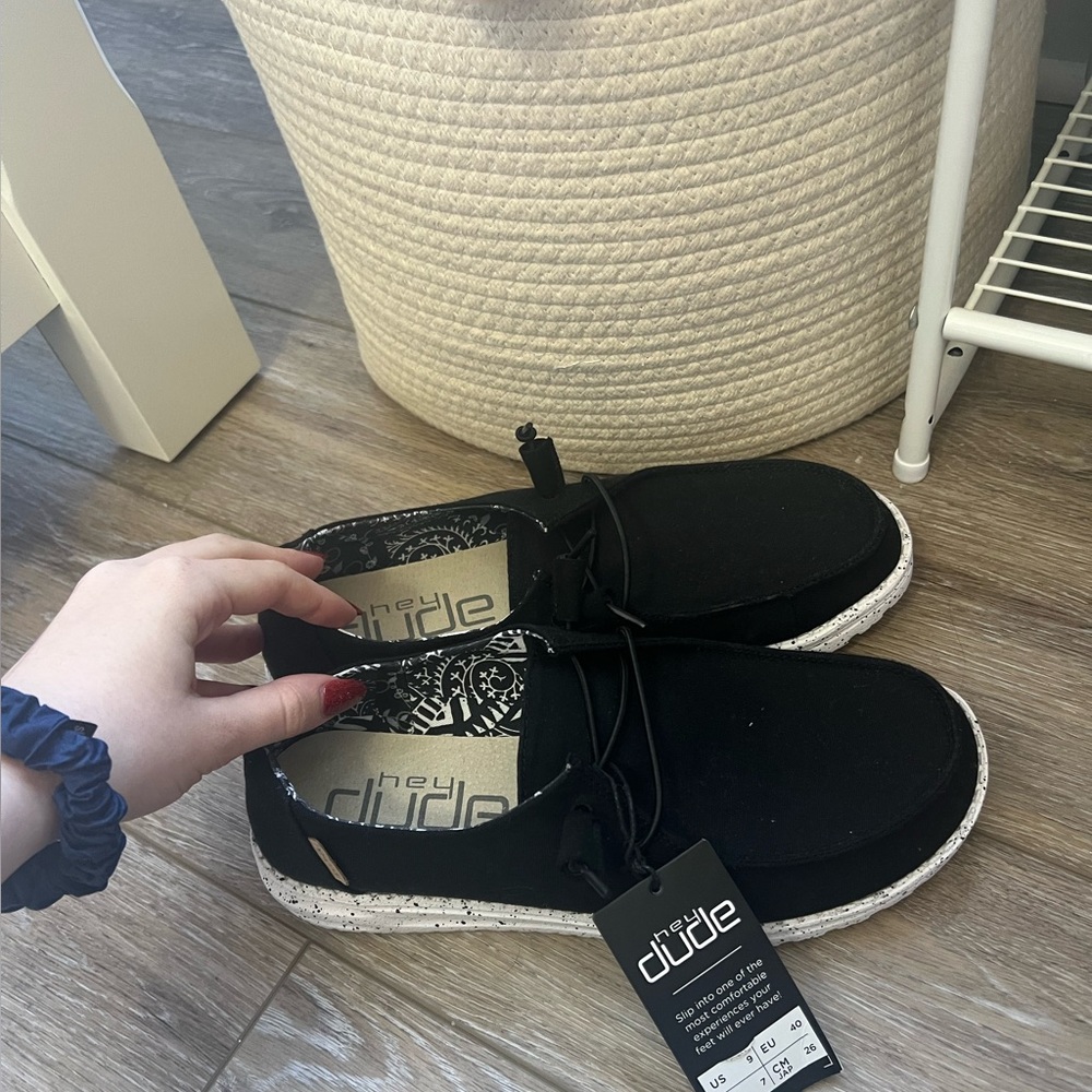 Brand New HeyDudes!!